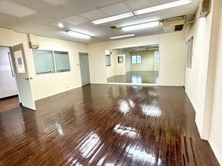 For rent 1 bed office in Watthana, Bangkok