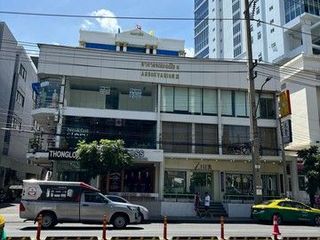 For rent 1 bed office in Watthana, Bangkok