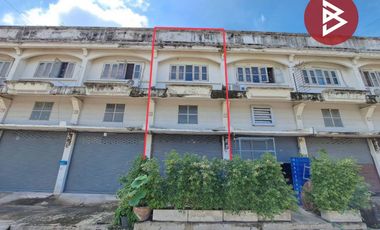 Reihenhaus zum Kauf mit 2 Zimmer in Bang Bua Thong, Nonthaburi