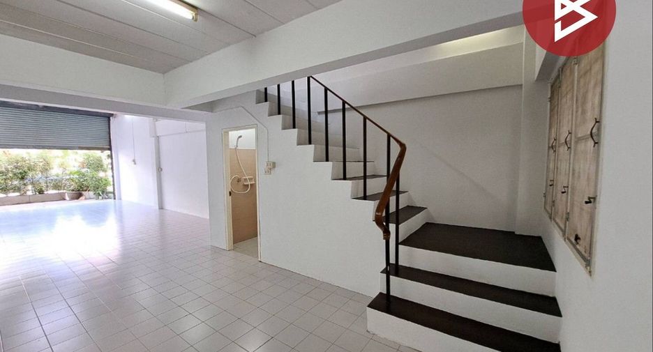 Reihenhaus zum Kauf mit 2 Zimmer in Bang Bua Thong, Nonthaburi