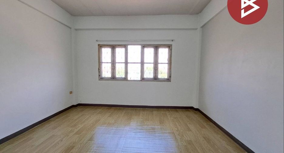 Reihenhaus zum Kauf mit 2 Zimmer in Bang Bua Thong, Nonthaburi