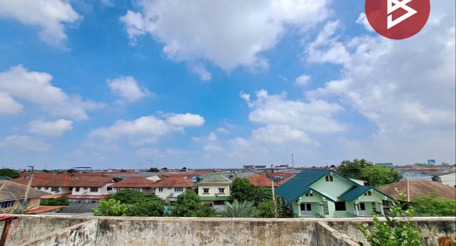 Reihenhaus zum Kauf mit 2 Zimmer in Bang Bua Thong, Nonthaburi