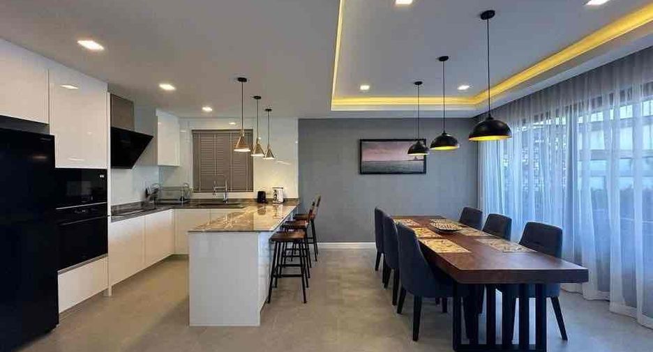 For rent 3 bedrooms villa in Bang Lamung, Chonburi