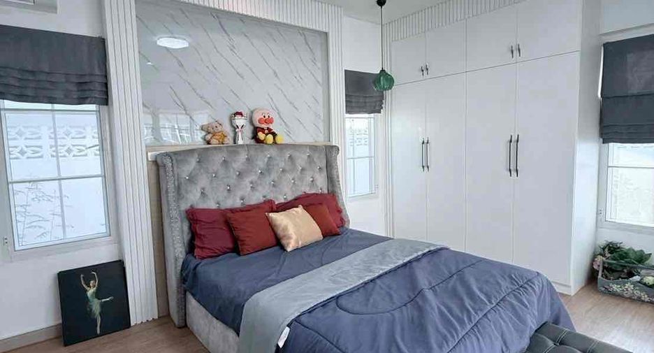 For rent 3 bedrooms villa in Bang Lamung, Chonburi