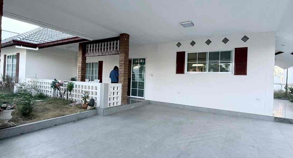 For rent 3 bedrooms villa in Bang Lamung, Chonburi