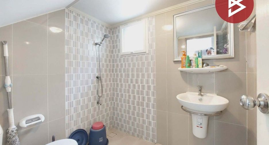 For sale 3 bedrooms house in Mueang Samut Sakhon, Samut Sakhon
