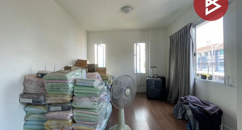 For sale 3 bedrooms townhouse in Bang Phli, Samut Prakan