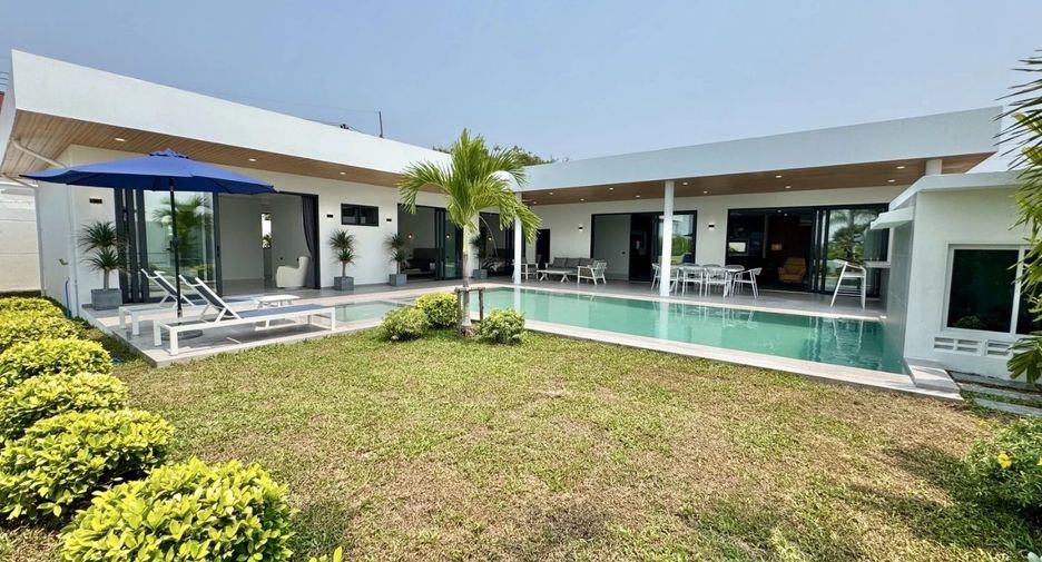For sale 3 ベッドルーム villa in Bang Lamung, Chonburi