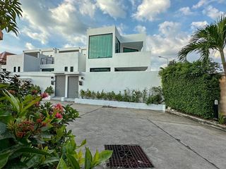 For sale 13 bedrooms villa in Bang Lamung, Chonburi