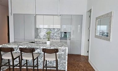 Condo en alquiler y en venta de 2 habitaciones en Sathon, Bangkok
