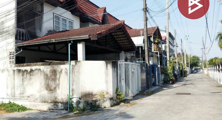 For sale 2 bedrooms townhouse in Mueang Chon Buri, Chonburi