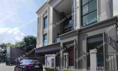For sale 5 bedrooms house in Thawi Watthana, Bangkok