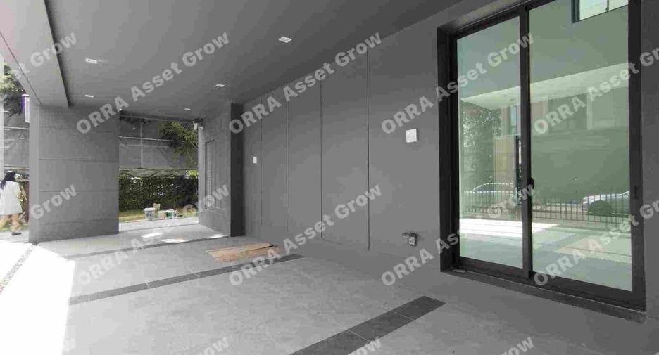 For sale 5 bedrooms house in Thawi Watthana, Bangkok