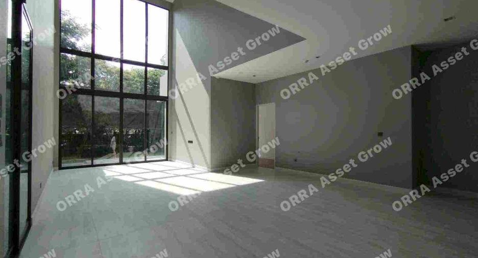 For sale 5 bedrooms house in Thawi Watthana, Bangkok