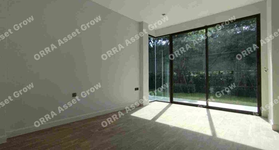 For sale 5 bedrooms house in Thawi Watthana, Bangkok