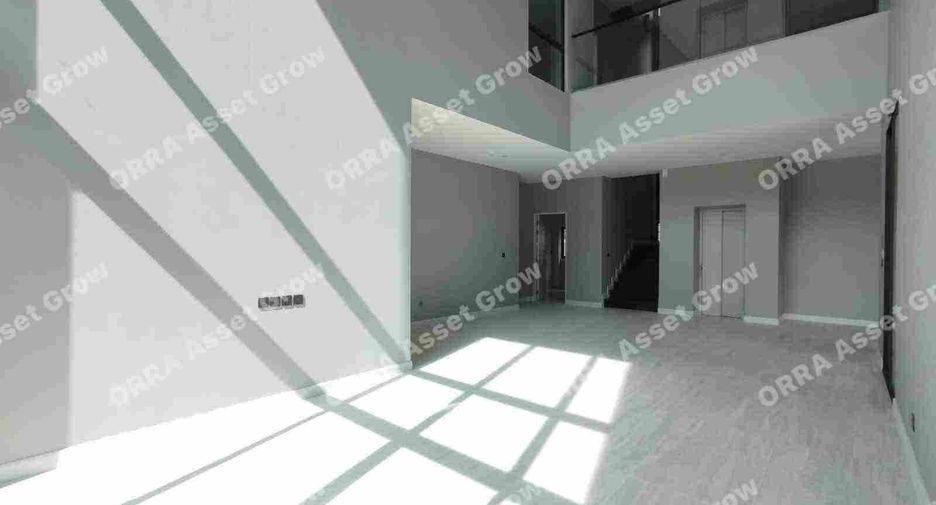 For sale 5 bedrooms house in Thawi Watthana, Bangkok