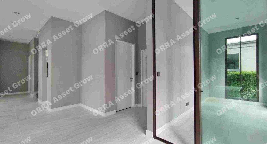 For sale 5 bedrooms house in Thawi Watthana, Bangkok