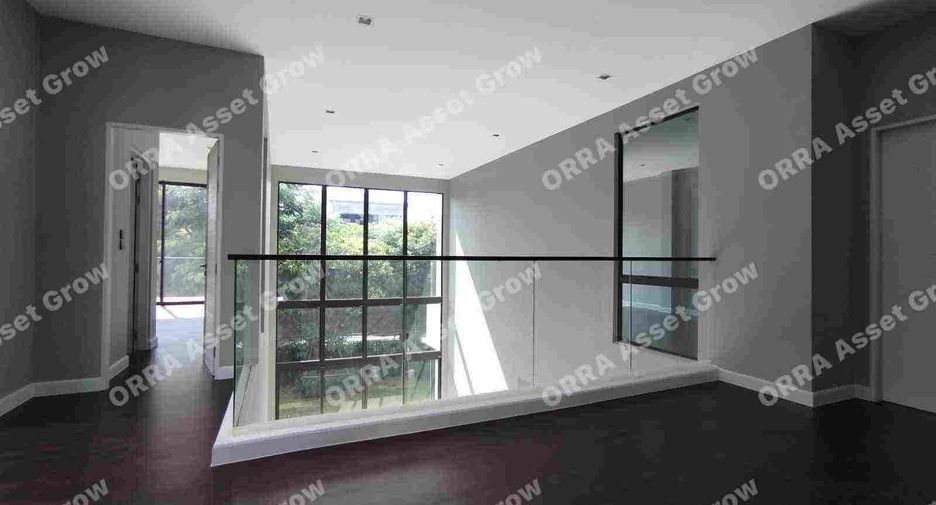 For sale 5 bedrooms house in Thawi Watthana, Bangkok