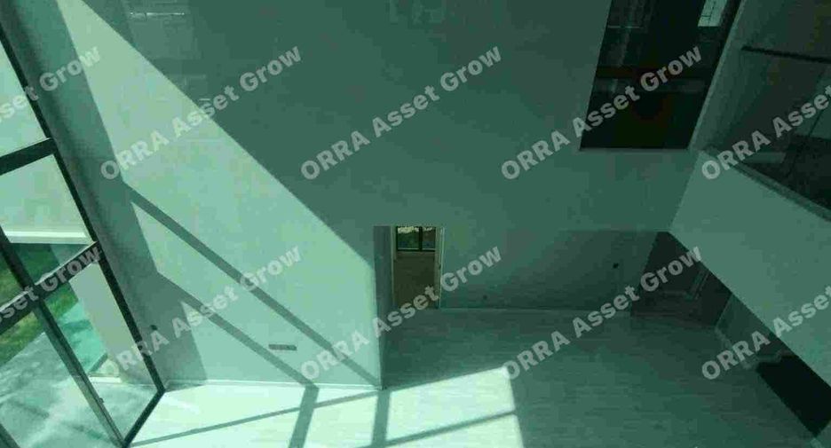 For sale 5 bedrooms house in Thawi Watthana, Bangkok