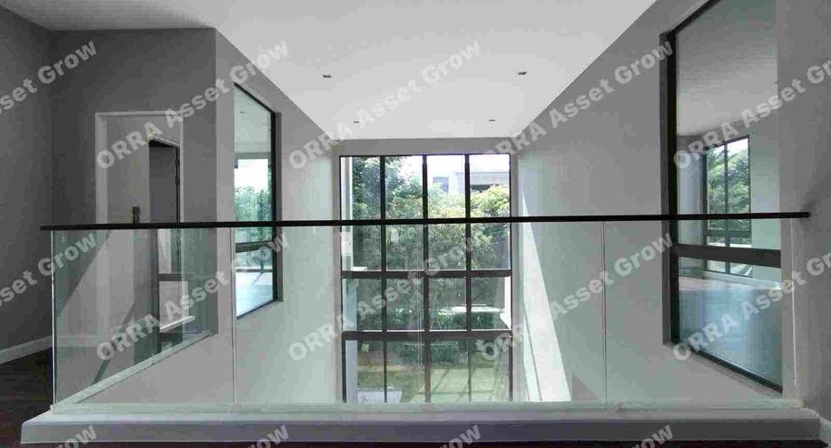 For sale 5 bedrooms house in Thawi Watthana, Bangkok