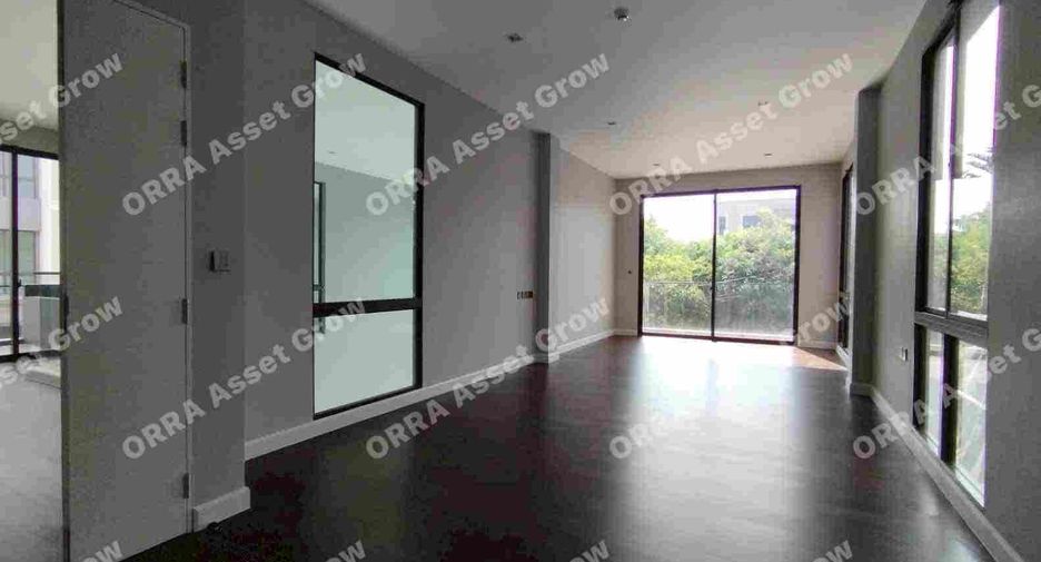 For sale 5 bedrooms house in Thawi Watthana, Bangkok