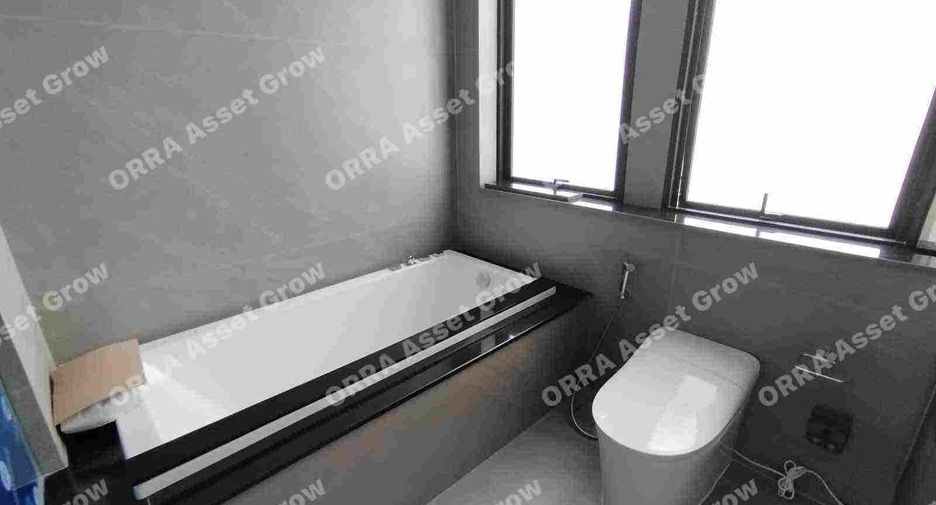 For sale 5 bedrooms house in Thawi Watthana, Bangkok