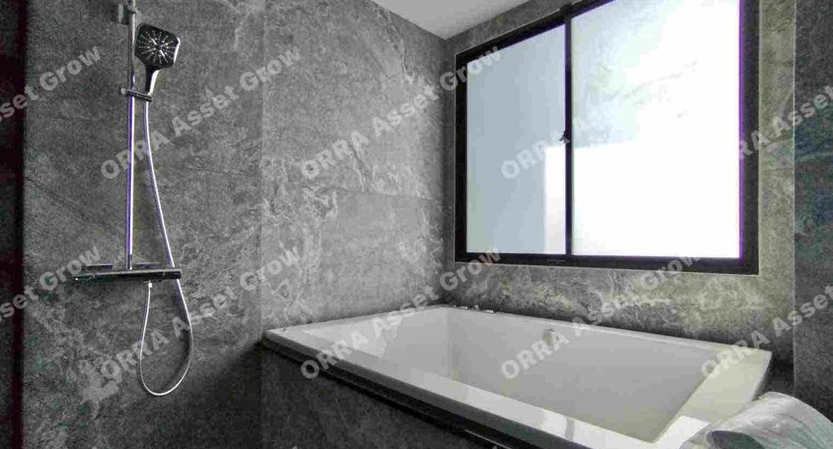 For sale 5 bedrooms house in Thawi Watthana, Bangkok
