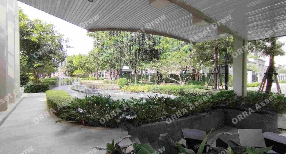 For sale 5 bedrooms house in Thawi Watthana, Bangkok