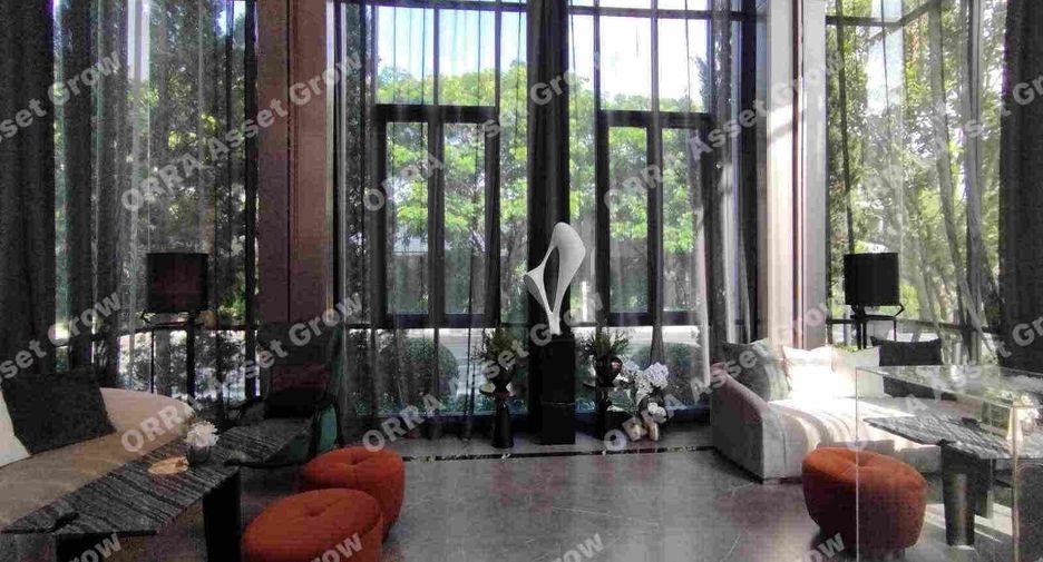For sale 5 bedrooms house in Thawi Watthana, Bangkok