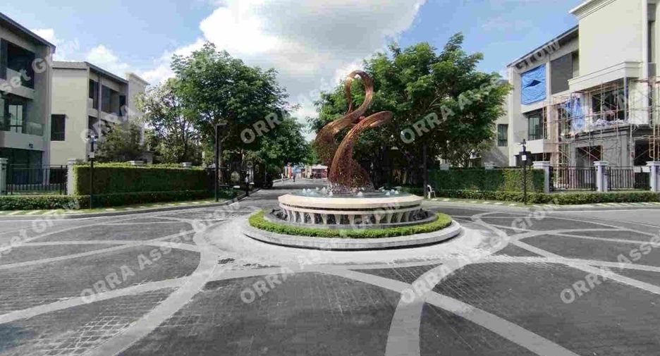 For sale 5 bedrooms house in Thawi Watthana, Bangkok