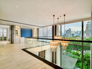 For sale 3 bedrooms condo in Watthana, Bangkok