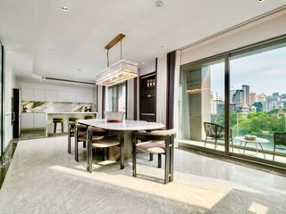 For sale 3 bedrooms condo in Watthana, Bangkok