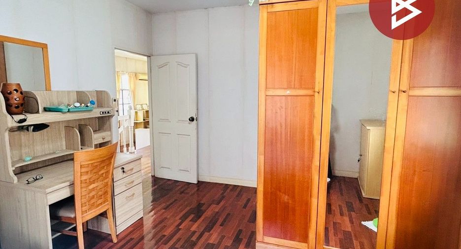 For sale 3 bedrooms house in Nong Chok, Bangkok