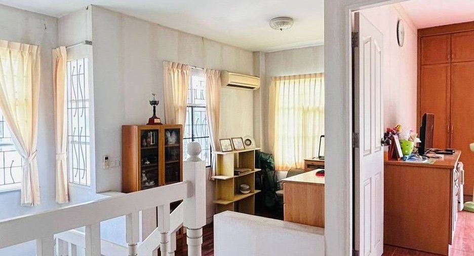 For sale 3 bedrooms house in Nong Chok, Bangkok