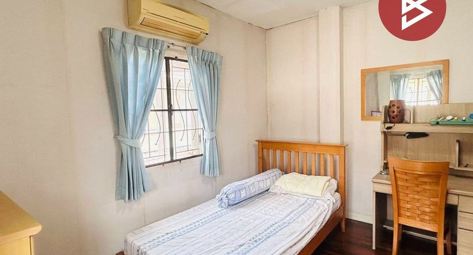 For sale 3 bedrooms house in Nong Chok, Bangkok