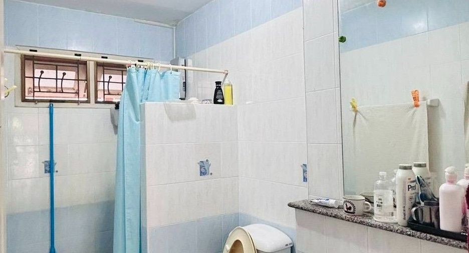 For sale 3 bedrooms house in Nong Chok, Bangkok