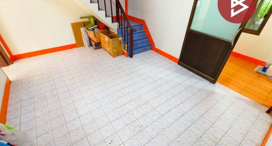 For sale 2 bedrooms townhouse in Mueang Samut Sakhon, Samut Sakhon