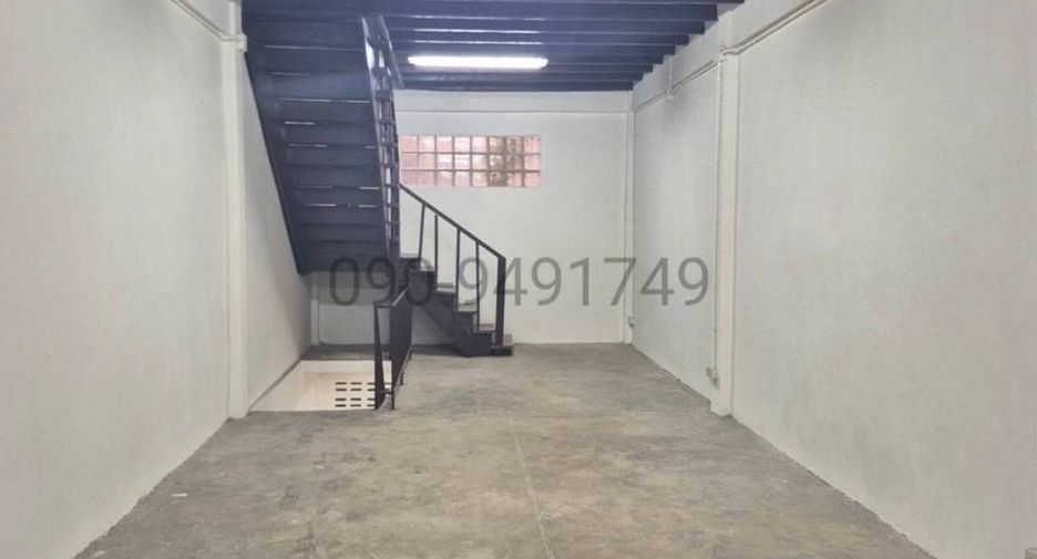 For rent retail Space in Bang Sue, Bangkok