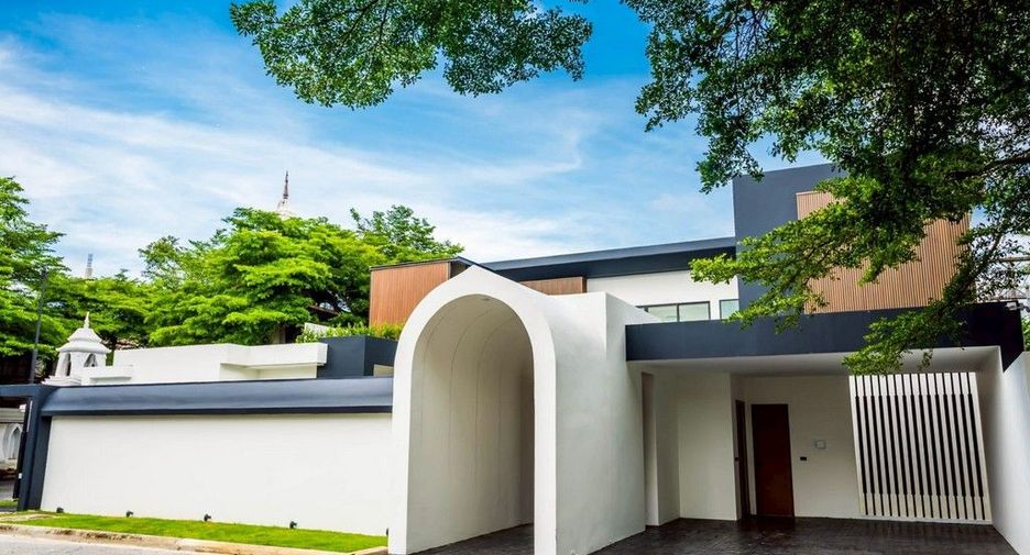 Casa en alquiler de 7 habitaciones en Sattahip, Chonburi