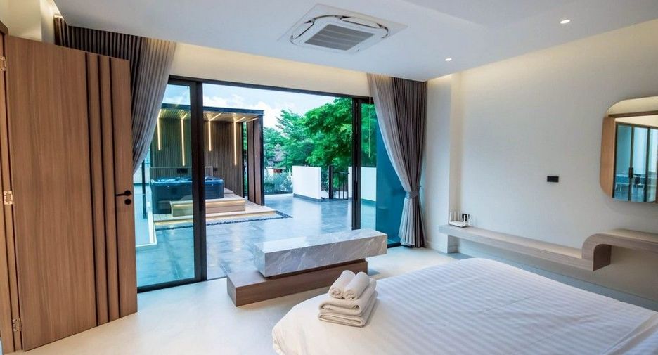 Casa en alquiler de 7 habitaciones en Sattahip, Chonburi