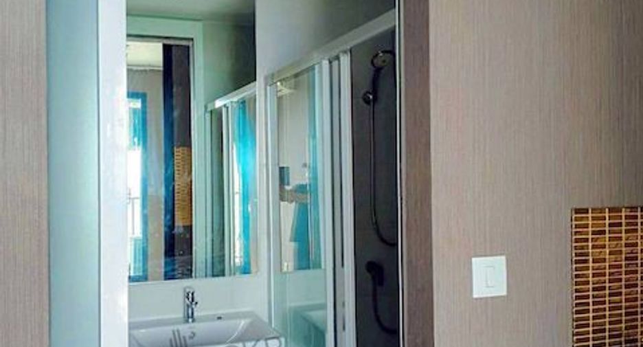 For sale 2 bedrooms condo in Si Racha, Chonburi