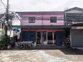 For sale 3 bedrooms townhouse in Ban Bueng, Chonburi