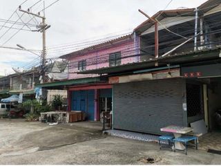 For sale 3 bedrooms townhouse in Ban Bueng, Chonburi