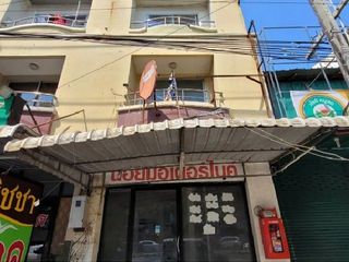 For sale 5 bedrooms retail Space in Ban Bueng, Chonburi