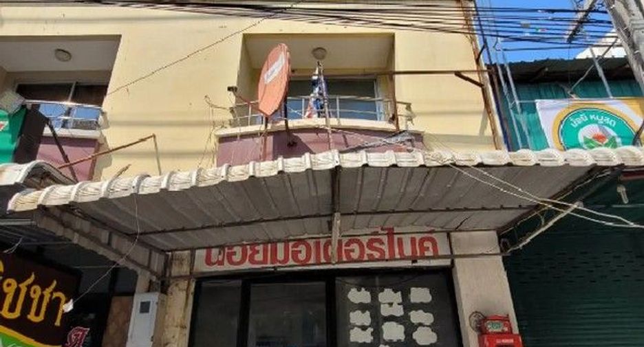 Gewerbefläche zum Kauf mit 5 Zimmer in Ban Bueng, Chonburi