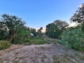 Terreno en venta en Kui Buri, Prachuap Khiri Khan