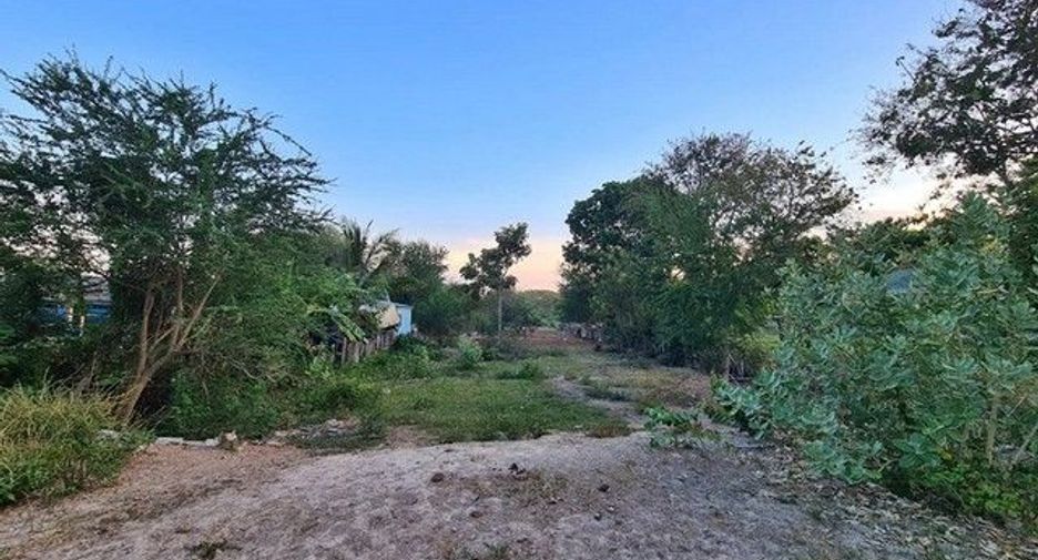 À vendre terrain à Kui Buri, Prachuap Khiri Khan