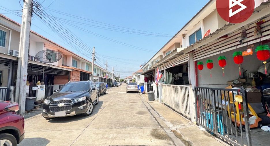 出售 3 卧室 联排别墅 在 Bang Kruai, Nonthaburi