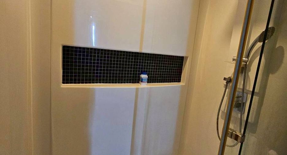 For rent 2 bedrooms condo in Phra Khanong, Bangkok
