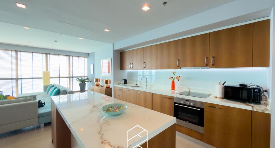 Wohnung zum Kauf mit 2 Zimmer in Sathon, Bangkok